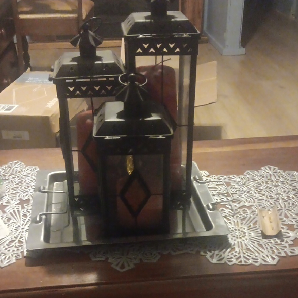 Elegant Black Metal Lantern Trio